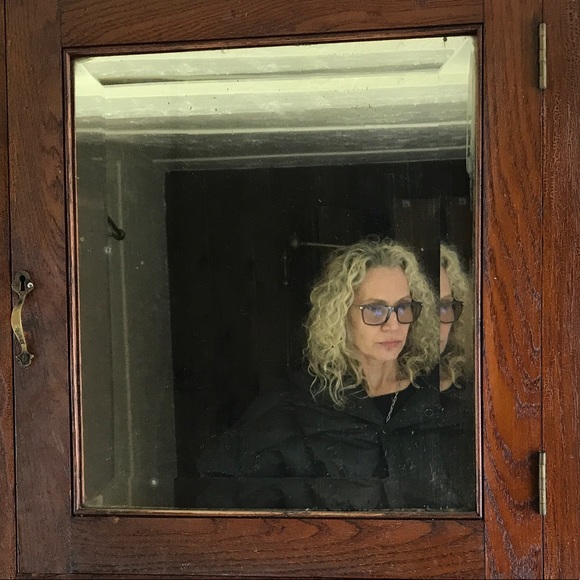 Meet your Posher, Andrea - Picture 1 of 1